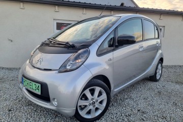 Elektryczny Zadbany NISKI PRZEBIEG 2017r Oszczędny DARMOWE PARKOWANIE